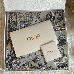 🎄New Christian Dior Puzzle Around the World 500 Piece Collector's item NEW 2024